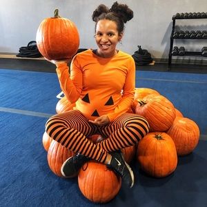 Pumpkin maternity halloween costume sz small